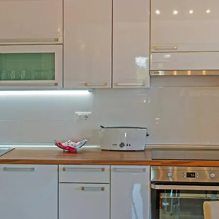 House Mirabelle With Heated Pool In On Losinj Island