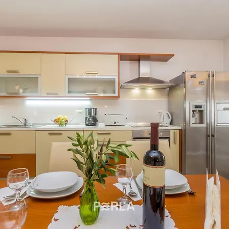 House Mirabelle With Heated Pool In On Losinj Island Guest house 4*