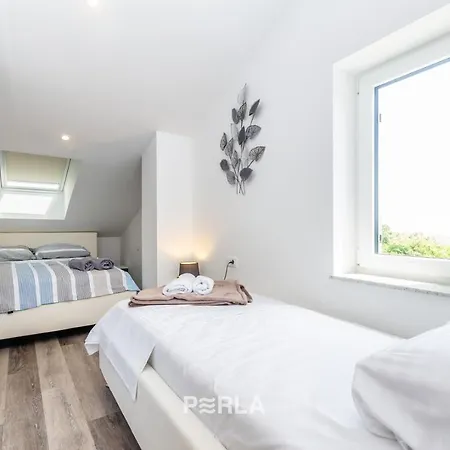 ゲストハウス House Mirabelle With Heated Pool In On Losinj Island