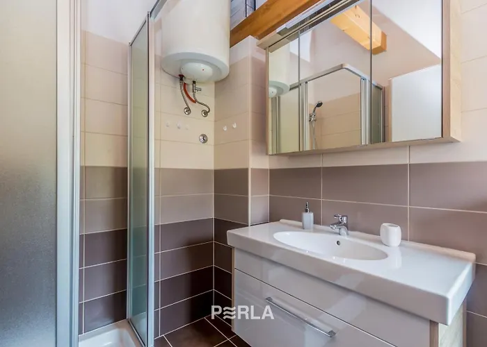House Mirabelle With Heated Pool In On Losinj Island 4*